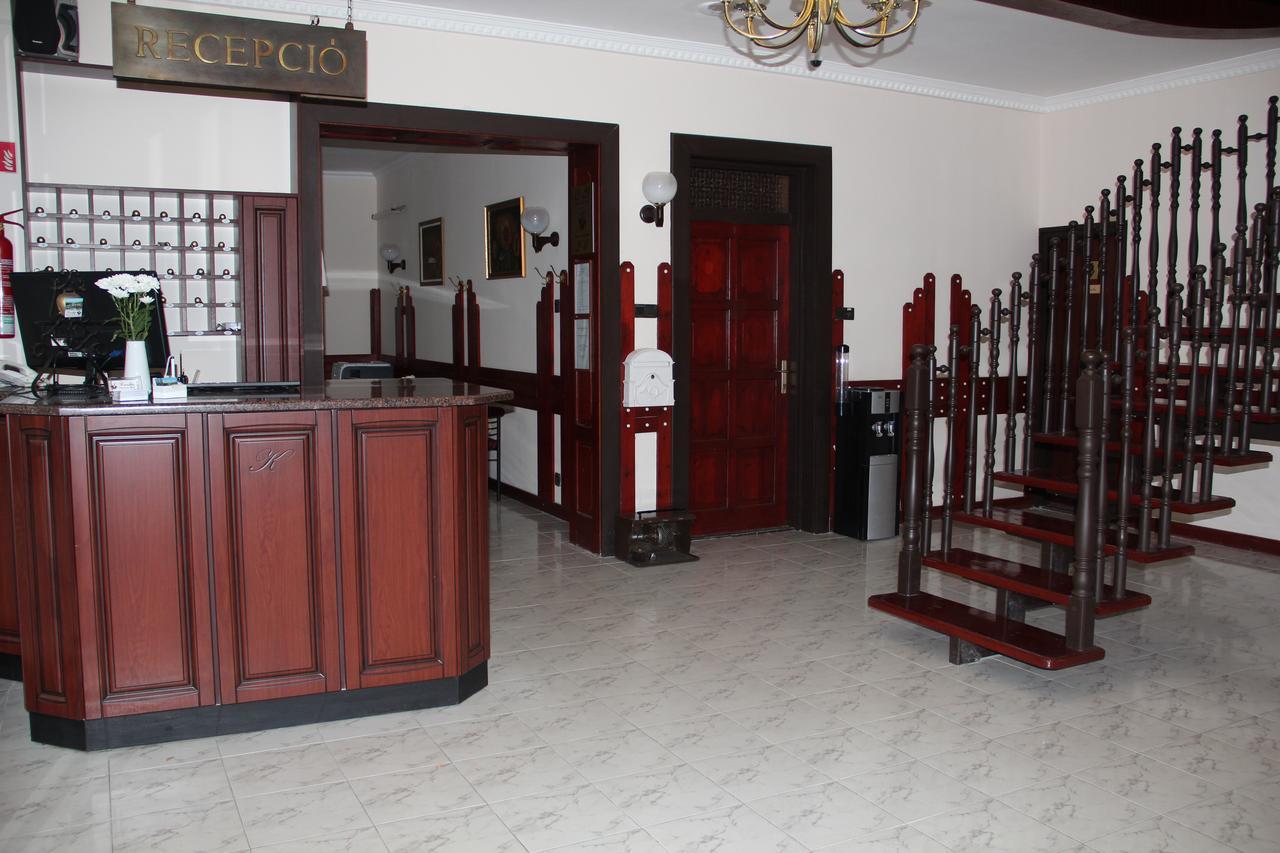 Karikas Hotel Hajdúszoboszló Buitenkant foto