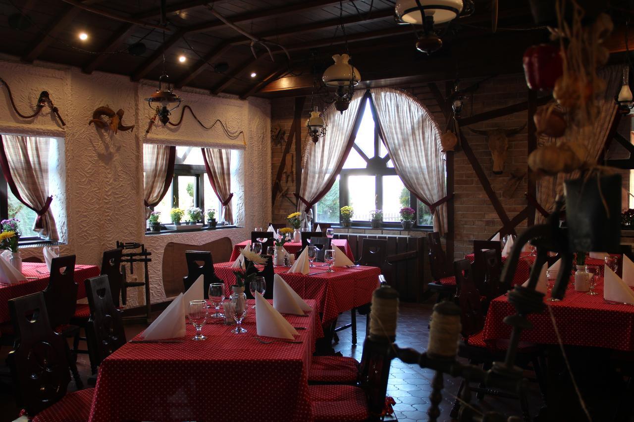 Karikas Hotel Hajdúszoboszló Buitenkant foto