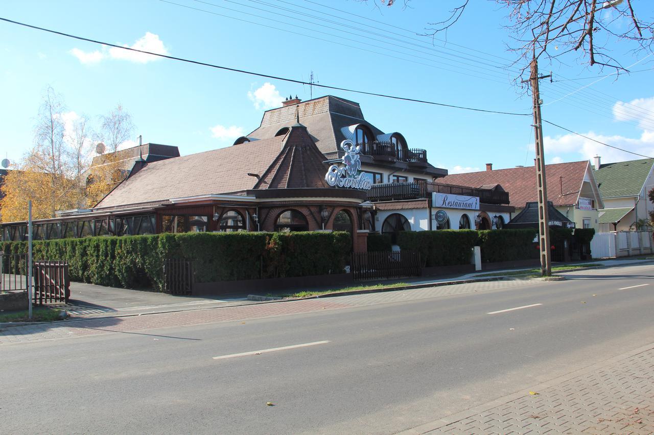Karikas Hotel Hajdúszoboszló Buitenkant foto
